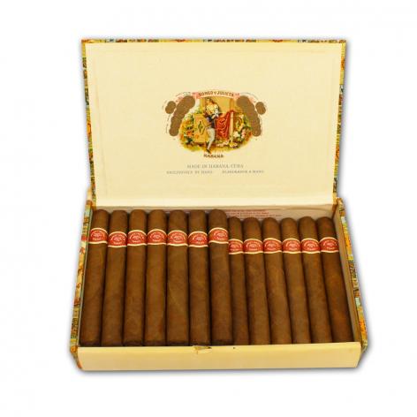 Lot 60 - Romeo y Julieta Petit Coronas