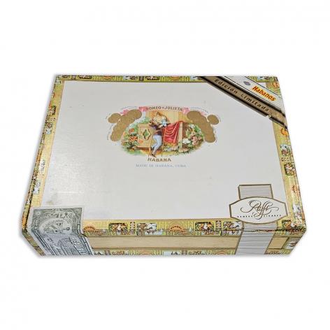 Lot 615 - Romeo y Julieta Exhibicion No.2