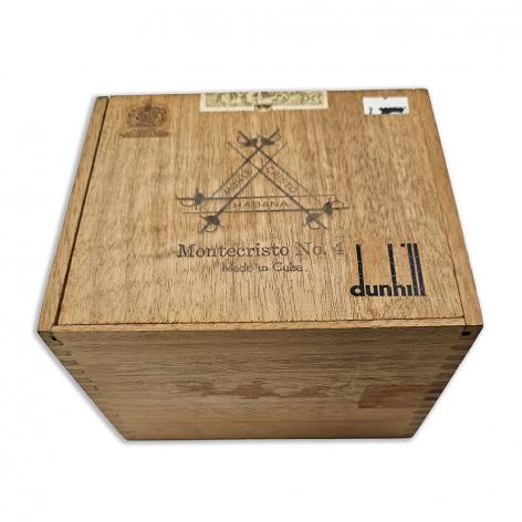 Lot 633 - Dunhill Montecristo No. 4