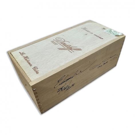 Lot 633 - Davidoff 3000