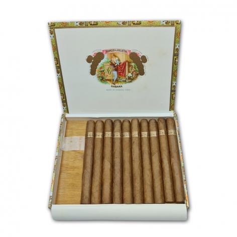 Lot 639 - Romeo y Julieta Churchills