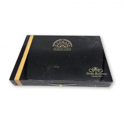 Lot 639 - H. Upmann  Sir Winston Gran Reserva