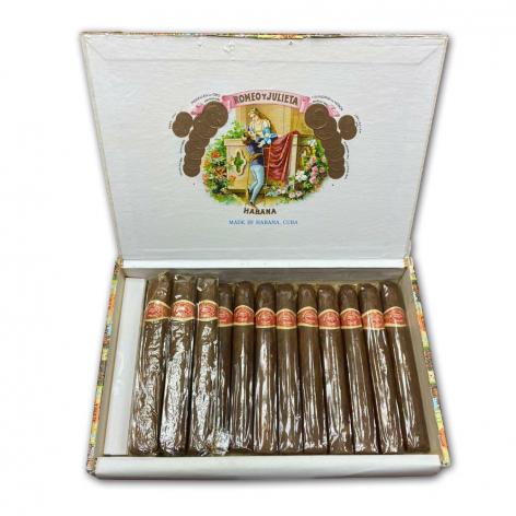 Lot 63 - Romeo y Julieta Exceptionales