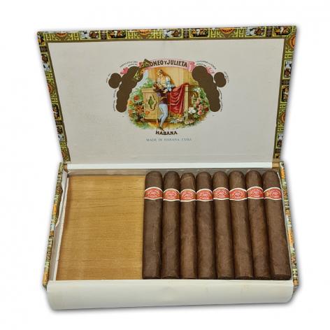 Lot 647 - Romeo y Julieta Exhibicion No.4