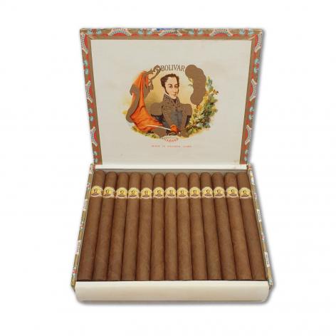 Lot 64 - Bolivar Coronas Gigantes 