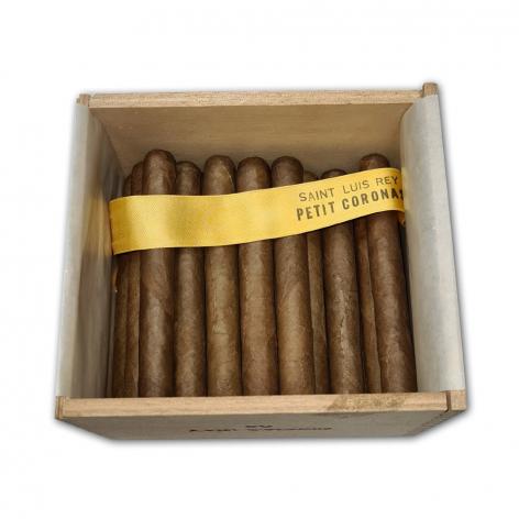 Lot 656 - Saint Luis Rey Petit Coronas