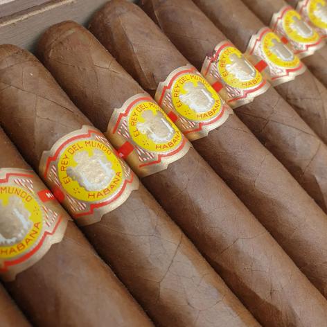 Lot 65 - El Rey Del Mundo Tainos