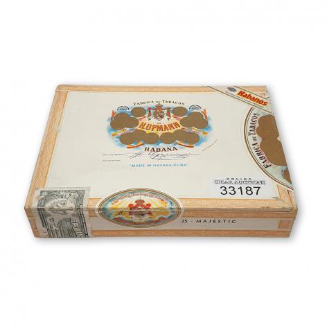 Lot 68 - H.Upmann Majestics 
