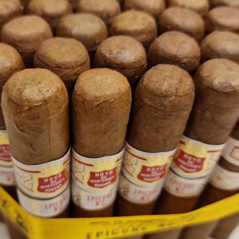 Lot 68 - Hoyo de Monterrey Epicure No. 2