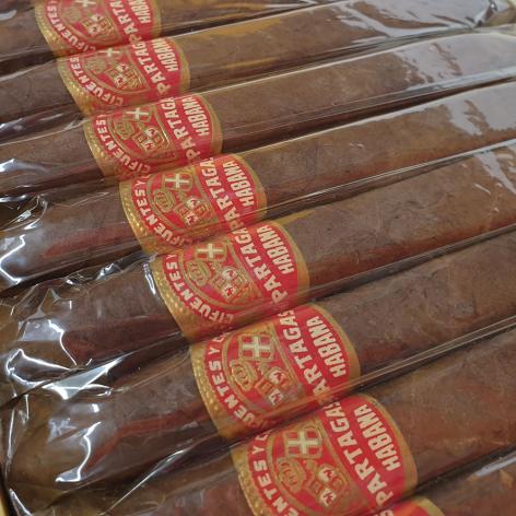 Lot 6 - Partagas Presidente
