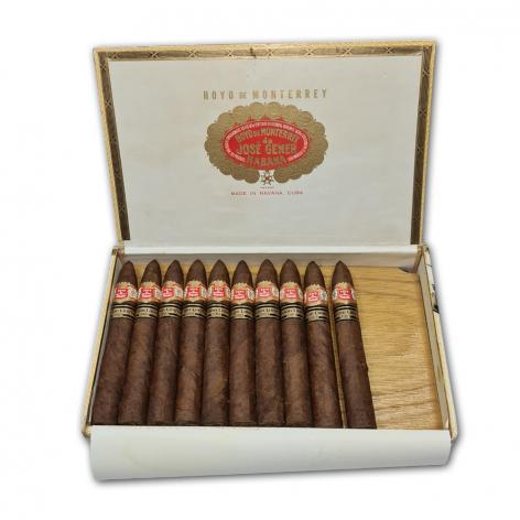 Lot 702 - Hoyo de Monterrey Piramides