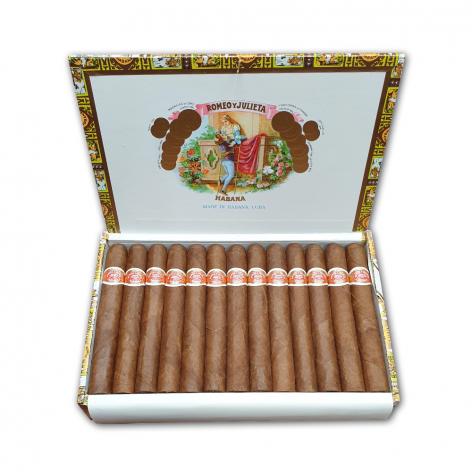 Lot 70 - Romeo y Julieta Petit Coronas