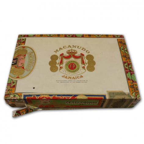 Lot 70 - Macanudo Petit Coronas