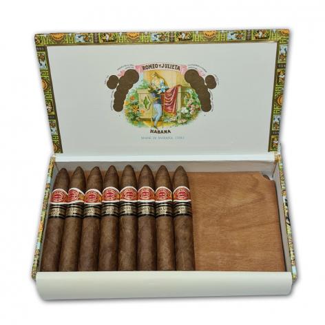 Lot 715 - Romeo y Julieta Petit Piramides