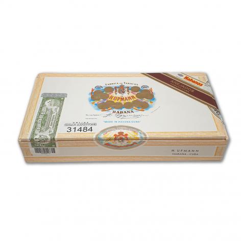 Lot 71 - H. Upmann Robustos Anejados
