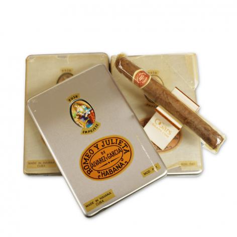 Lot 72 - Romeo y Julieta Plateados de Romeo