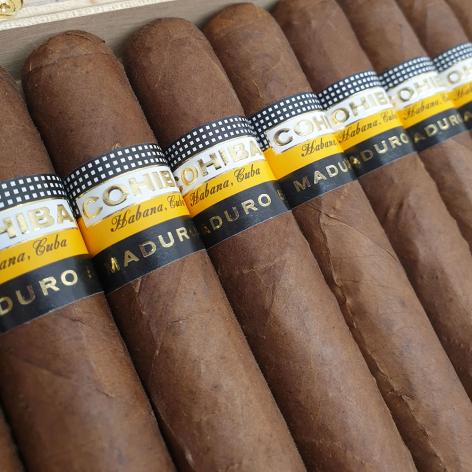 Lot 72 - Cohiba Genios