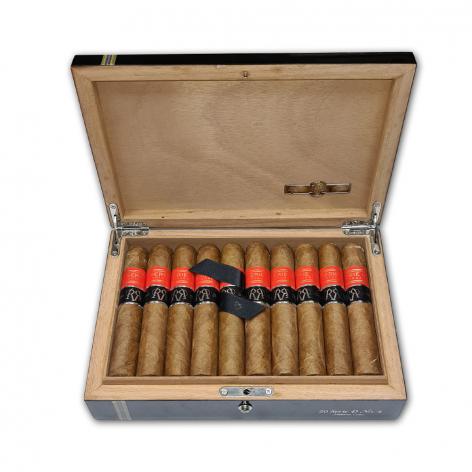 Lot 746 - Partagas Serie D No.4 Reserva