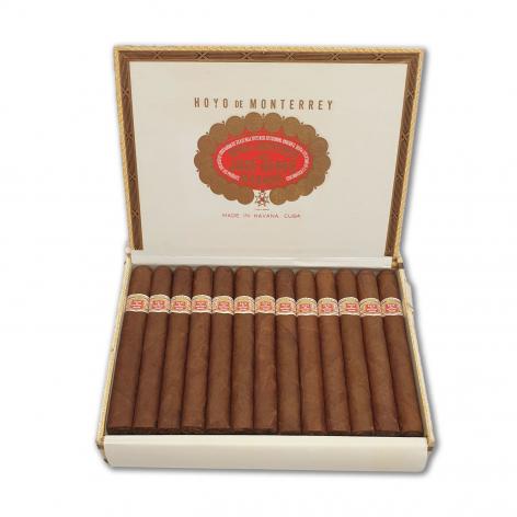 Lot 75 - Hoyo de Monterrey Coronas 