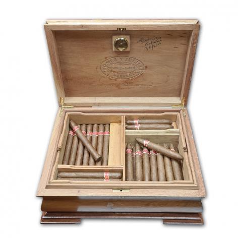 Lot 805 - Romeo y Julieta 125th Anniversary humidor