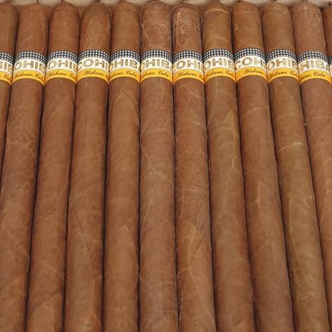 Lot 80 - Cohiba Lanceros