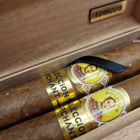 Lot 80 - Bolivar Royal coronas