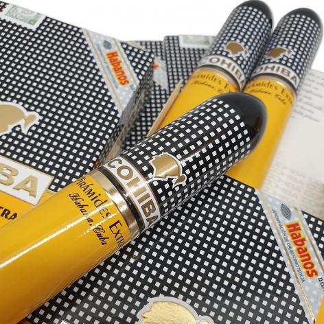 Lot 81 - Cohiba Piramides Extra