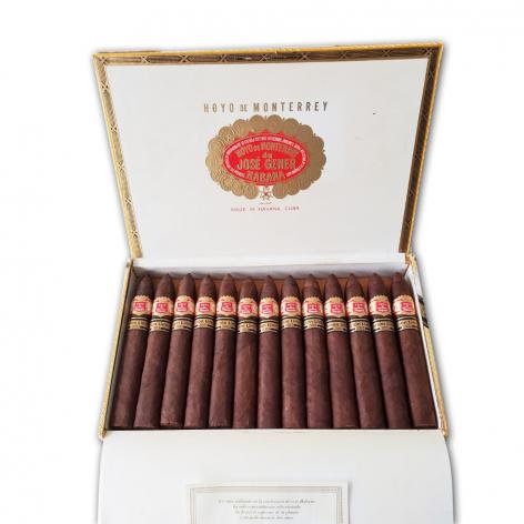 Lot 827 - Hoyo de Monterrey Piramides Limited edition