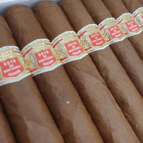 Lot 85 - Hoyo de Monterrey Short Hoyo Coronas