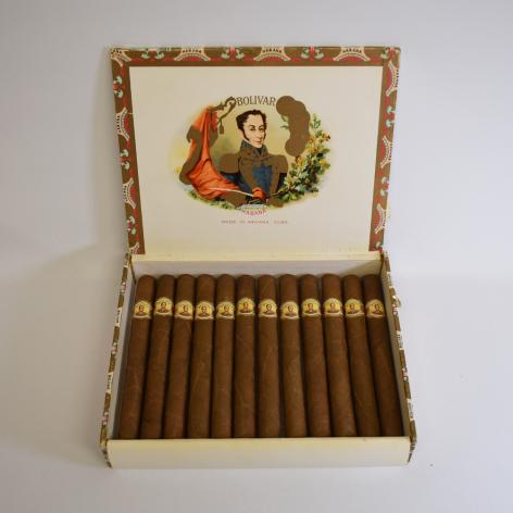 Lot 87 - Bolivar Coronas Gigantes