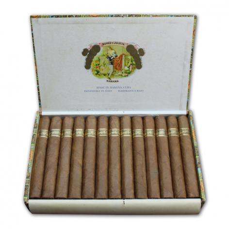 Lot 87 - Romeo y Julieta Petit Coronas