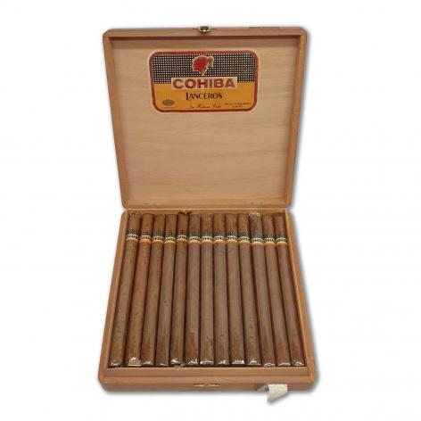 Lot 8 - Cohiba Lanceros