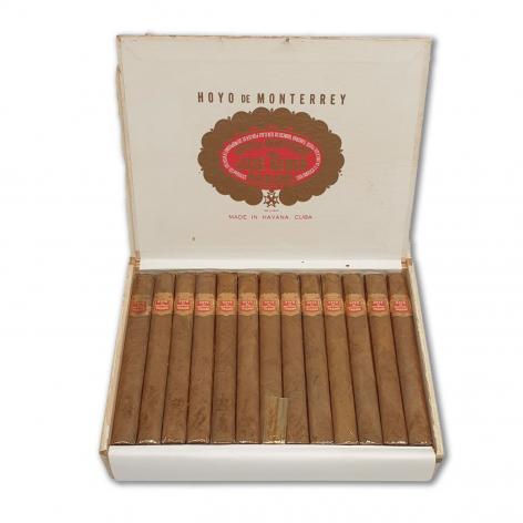 Lot 8 - Hoyo de Monterrey Palmas Extra