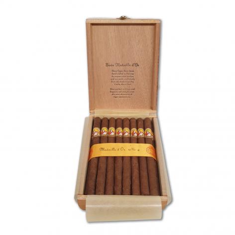 Lot 92 - La Gloria Cubana Medaille d'Or No. 4