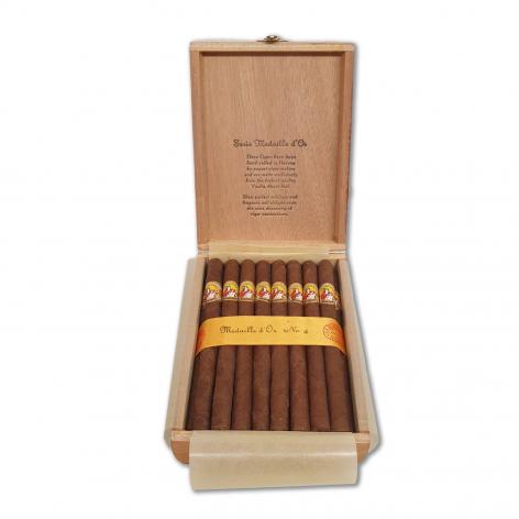 Lot 92 - La Gloria Cubana Medaille d&#39;Or No. 4