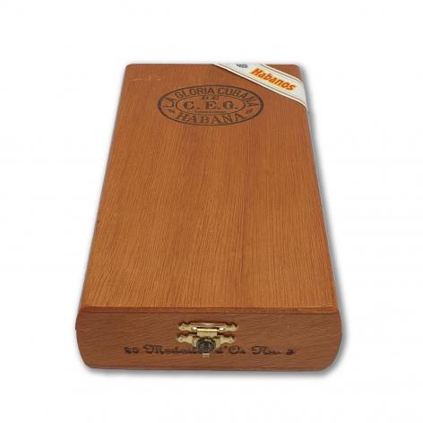 Lot 93 - La Gloria Cubana Medaille d'Or No.3