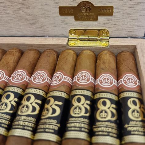 Lot 97 - Montecristo No. 3 - 85 Aniversario