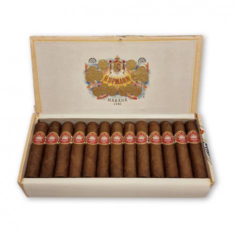 Lot 98 - H. Upmann Half Corona
