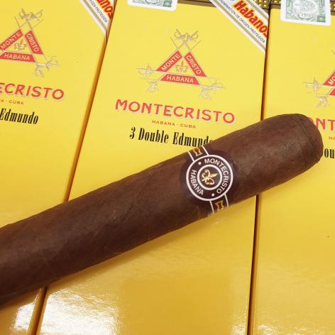 Lot 99 - Montecristo Double Edmundo 