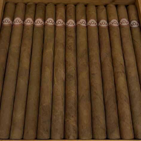 Lot 9 - Montecristo Especial