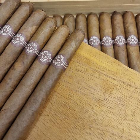 Lot 9 - Montecristo Especial