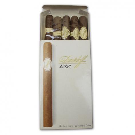 Lot 187 - Davidoff 4000