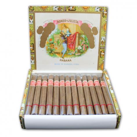 Lot 130 - Romeo y Julieta Chicos