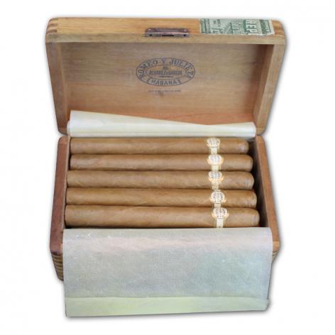 Lot 289 - Romeo y Julieta Cetros