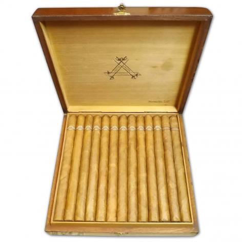 VIN1432 - Montecristo A - Early 1970\'s