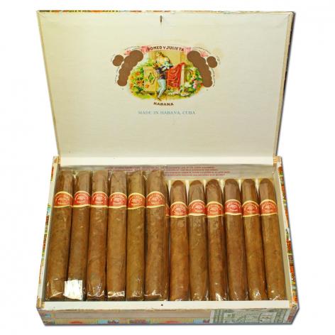 Lot 66 - Romeo y Julieta Belvederes