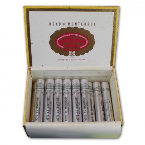 Lot 32 - Hoyo de Monterrey Petit Coronations