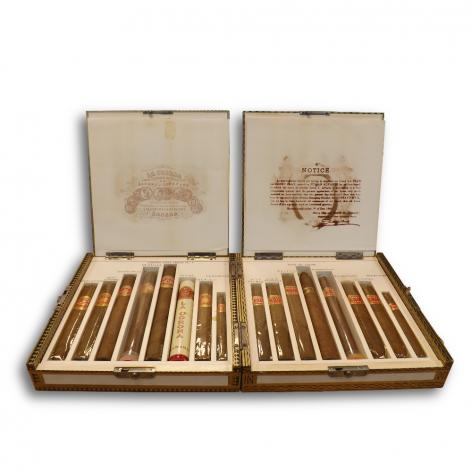 PRE2267 - Salesmans Sample Case - 16 cigars